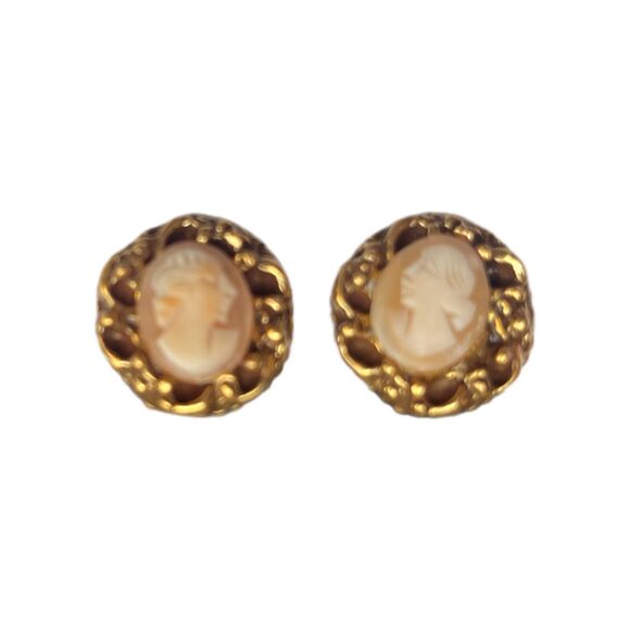 Vintage Cameo Clip On Earrings - Picture 1 of 9